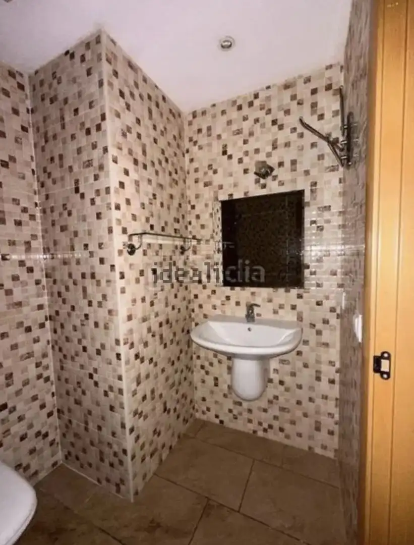 Bathroom of Flat for sale in Alcarràs  with Air Conditioner, Swimming Pool and Balcony