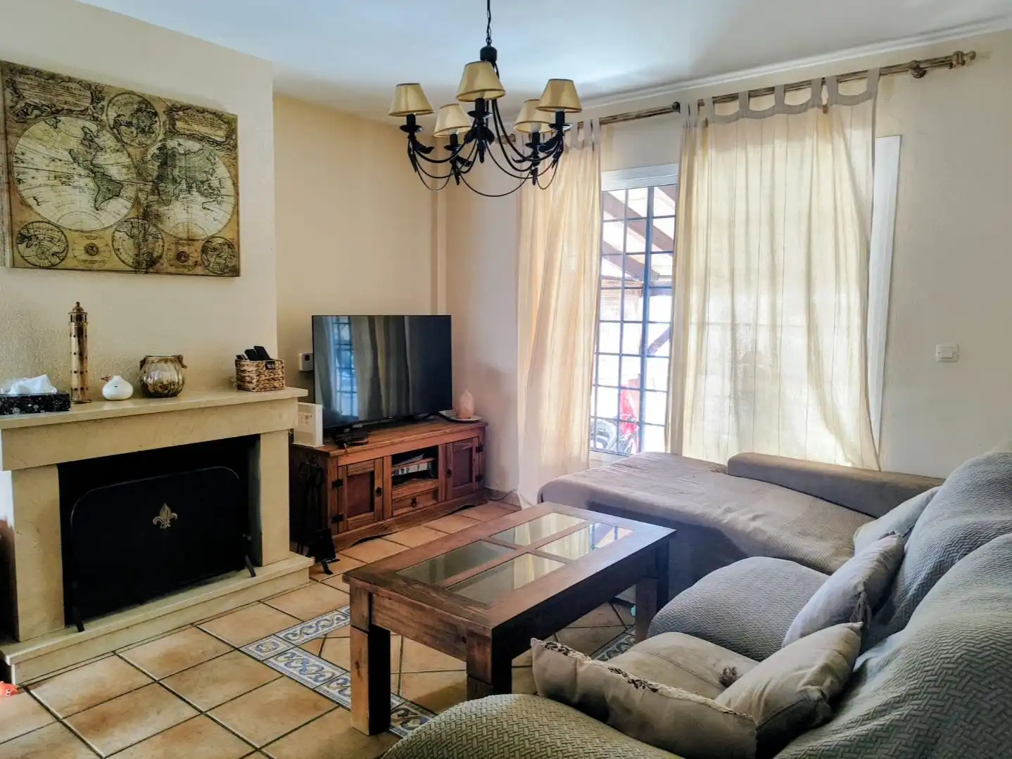 Flat for sale in Calle la Carpa, 1, San García Living room of Flat for sale in Algeciras with Air Conditioner and Balcony