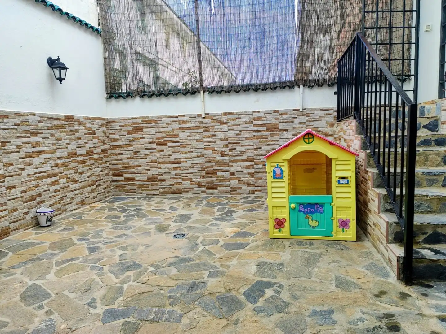 Flat for sale in Calle la Carpa, 1, San García Terrace of Flat for sale in Algeciras with Air Conditioner and Balcony