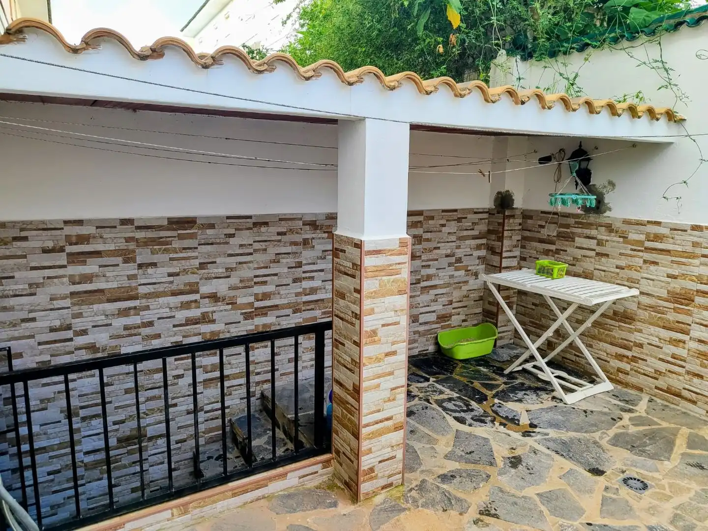 Flat for sale in Calle la Carpa, 1, San García Terrace of Flat for sale in Algeciras with Air Conditioner and Balcony