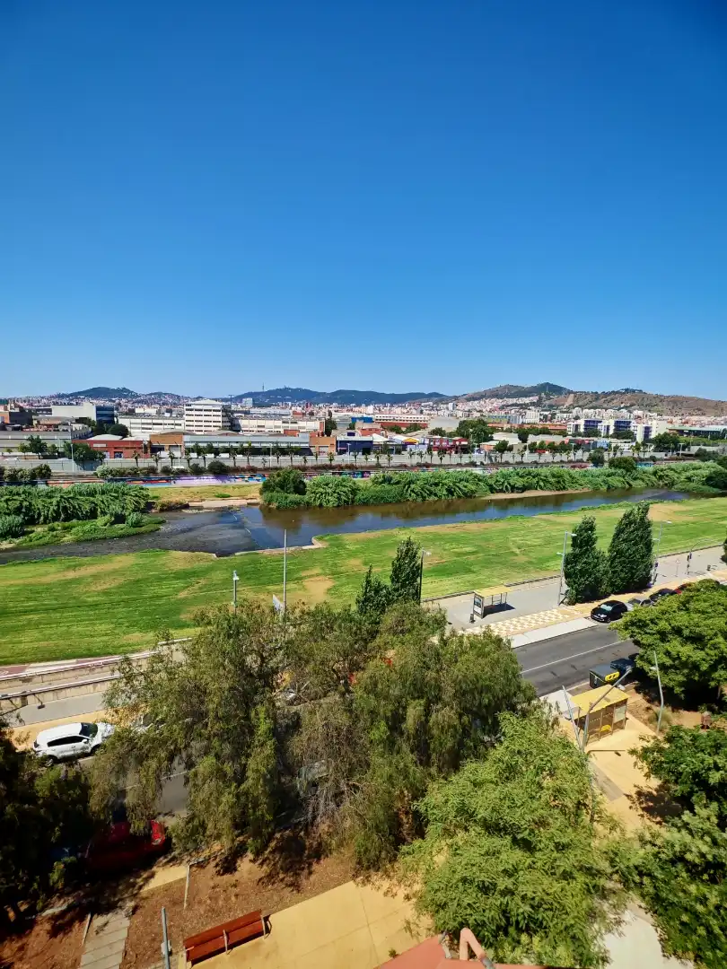 Piso en venta en Passeig de la Salzereda, 91, Riu Sud Vista exterior de Piso en venta en Santa Coloma de Gramenet