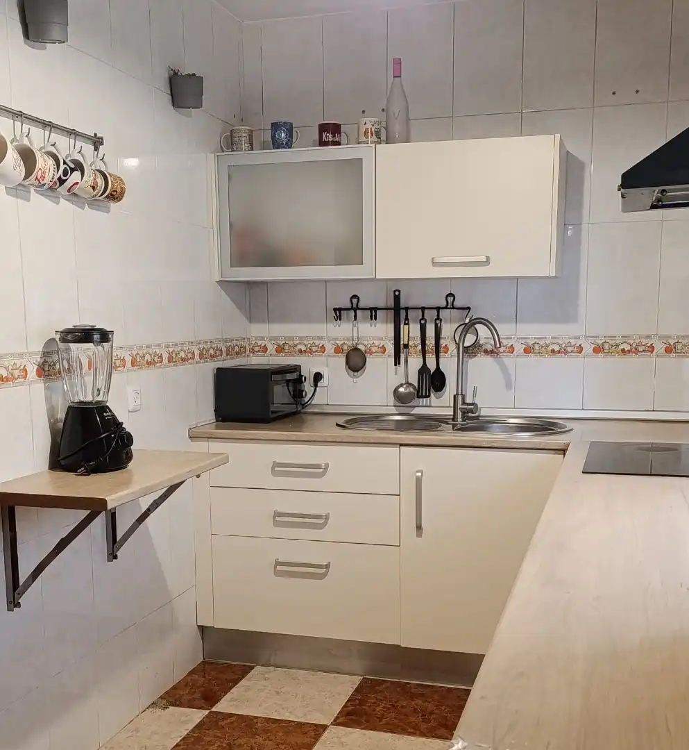 Casa adosada en venta en Calle el Copero, 3, Barrio Bajo Cocina de Casa adosada en venta en San Juan de Aznalfarache con Aire acondicionado, Calefacción y Trastero