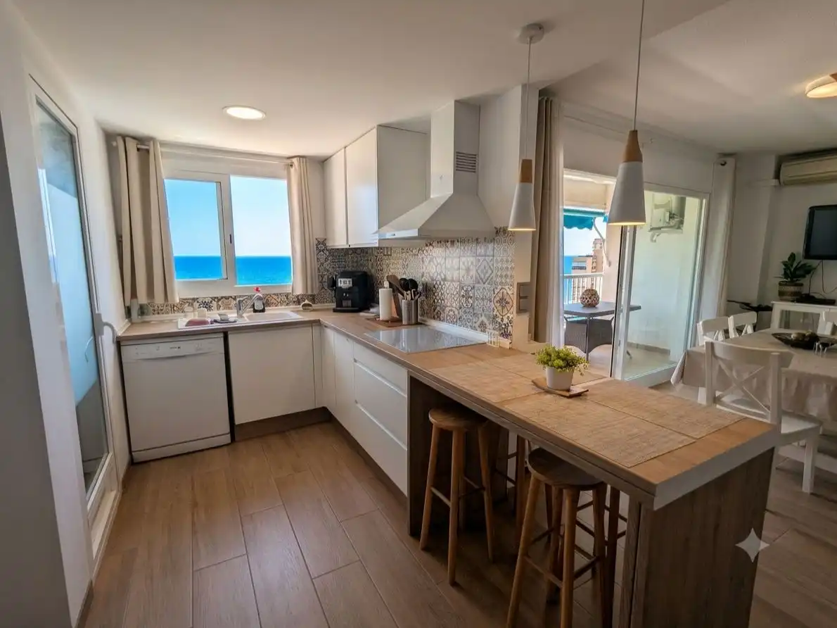 Flat for rent in Avenida Jaime I el Conquistador, Playa Muchavista Kitchen of Flat for rent in El Campello with Air Conditioner, Swimming Pool and Furnished