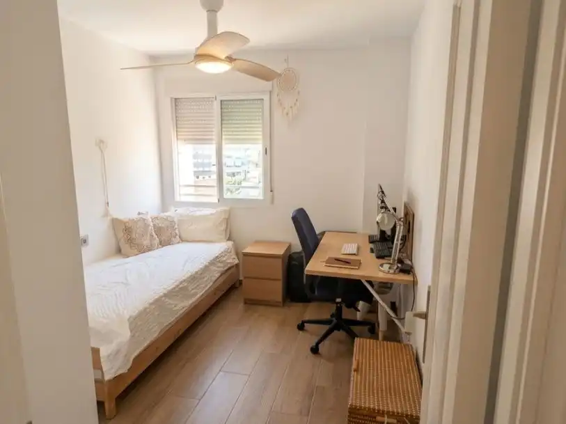 Flat for rent in Avenida Jaime I el Conquistador, Playa Muchavista Bedroom of Flat for rent in El Campello with Air Conditioner, Swimming Pool and Furnished