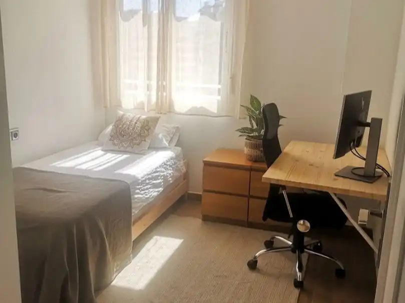Flat for rent in Avenida Jaime I el Conquistador, Playa Muchavista Bedroom of Flat for rent in El Campello with Air Conditioner, Swimming Pool and Furnished