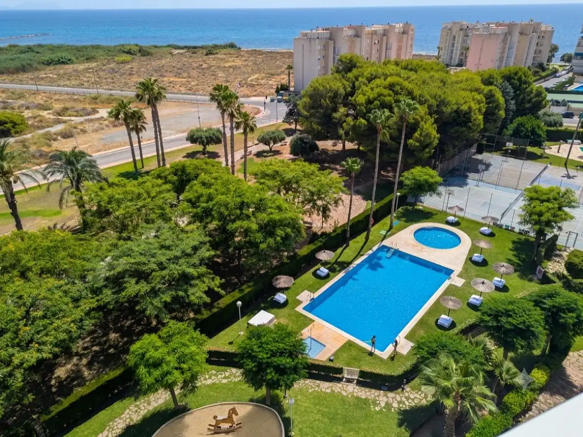 Flat for rent in Avenida Jaime I el Conquistador, Playa Muchavista Swimming pool of Flat for rent in El Campello with Air Conditioner, Swimming Pool and Furnished