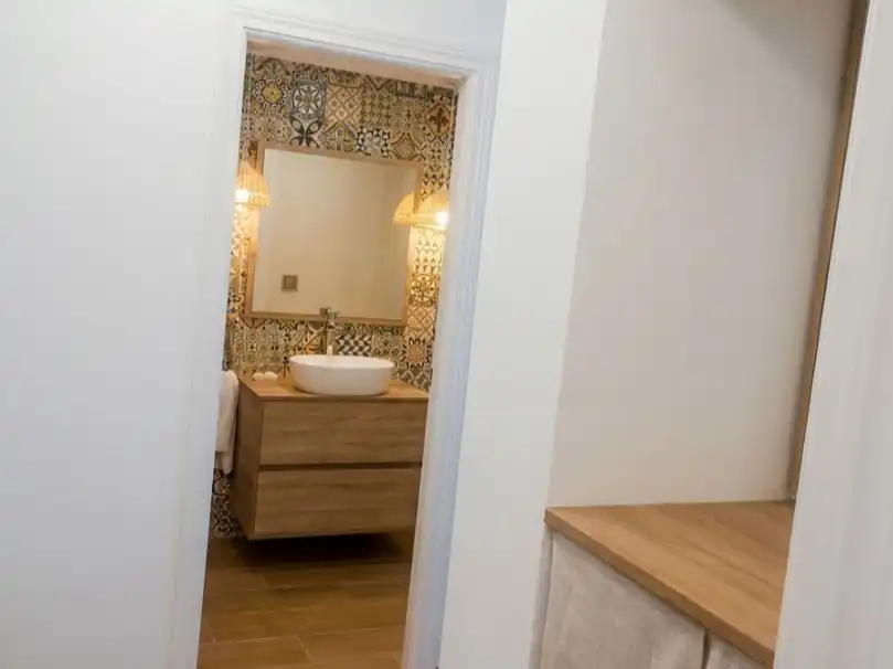 Flat for rent in Avenida Jaime I el Conquistador, Playa Muchavista Bathroom of Flat for rent in El Campello with Air Conditioner, Swimming Pool and Furnished