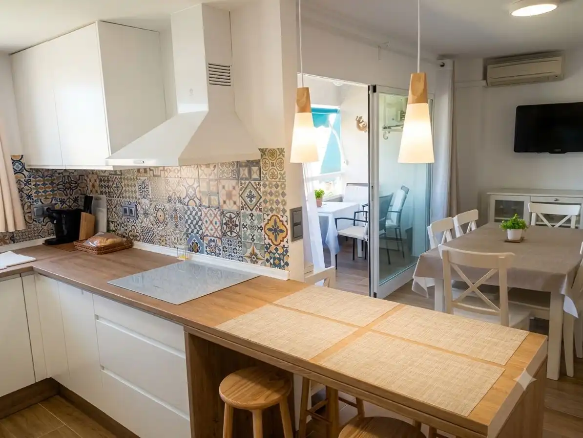 Flat for rent in Avenida Jaime I el Conquistador, Playa Muchavista Kitchen of Flat for rent in El Campello with Air Conditioner, Swimming Pool and Furnished