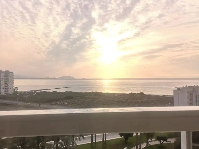 Flat for rent in Avenida Jaime I el Conquistador, Playa Muchavista Exterior view of Flat for rent in El Campello with Air Conditioner, Swimming Pool and Furnished