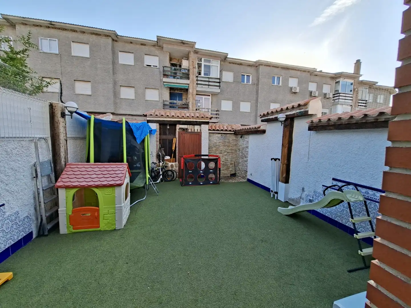 Detached homes for sale in Calle Santa Marta, 8, Aldea del Fresno Terrace of Detached homes for sale in Aldea del Fresno with Air Conditioner