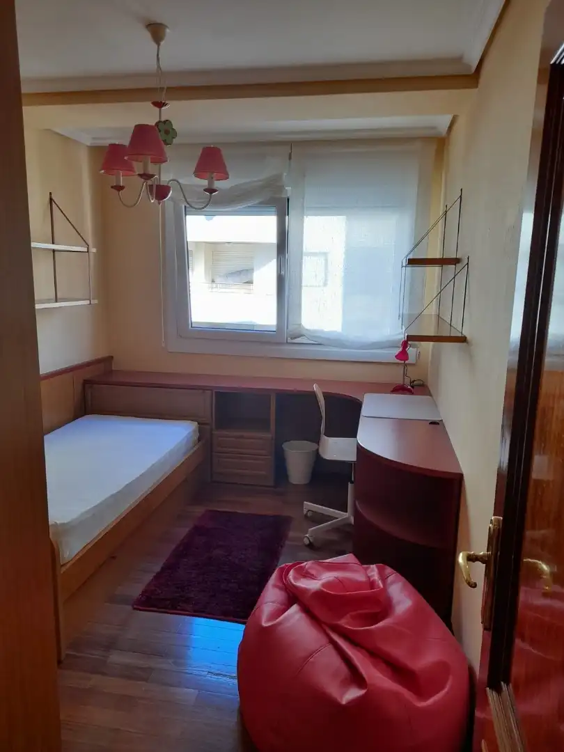 Piso de alquiler en Rúa Médico Don José Mato, 11, As Travesas - Balaídos Habitación de Piso de alquiler en Vigo con Terraza y Balcón