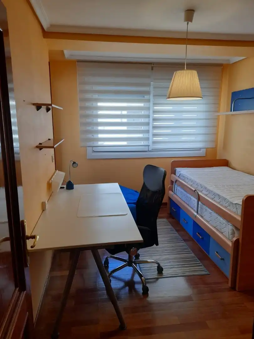 Piso de alquiler en Rúa Médico Don José Mato, 11, As Travesas - Balaídos Habitación de Piso de alquiler en Vigo con Terraza y Balcón