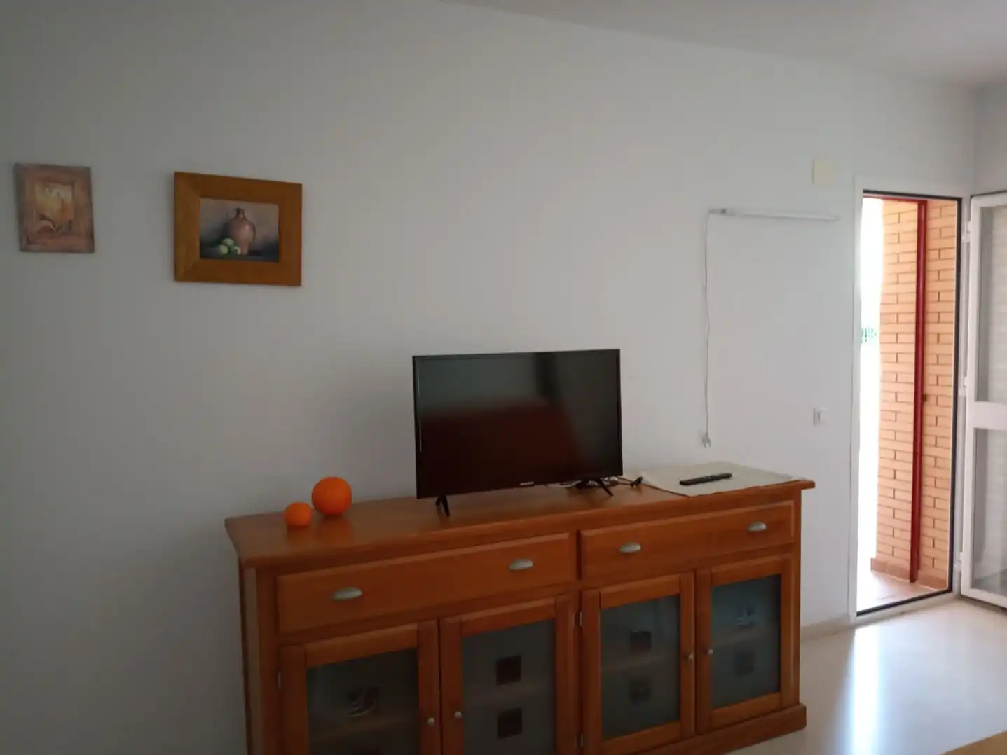 Wohnung zur Miete in Calle de Demóstenes, 25, El Cónsul - Ciudad Universitaria - El Romeral Wohnzimmer von Wohnung zur Miete in Málaga mit Privatgarten, Terrasse und Schwimmbad