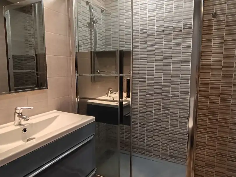 Flat for rent in Carrer del Francolí, 33, Centre - Cordelles Bathroom of Flat for rent in Cerdanyola del Vallès with Balcony