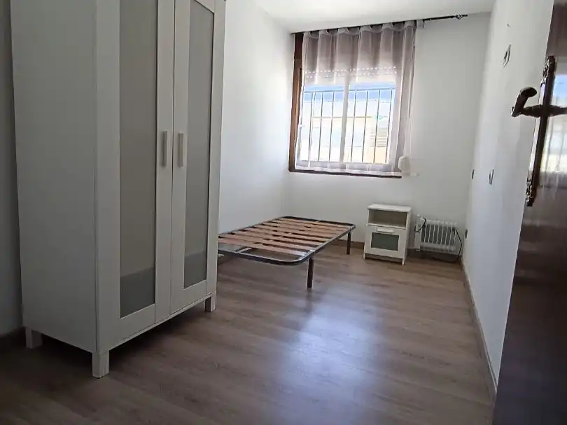 Flat for rent in Carrer del Francolí, 33, Centre - Cordelles Bedroom of Flat for rent in Cerdanyola del Vallès with Balcony