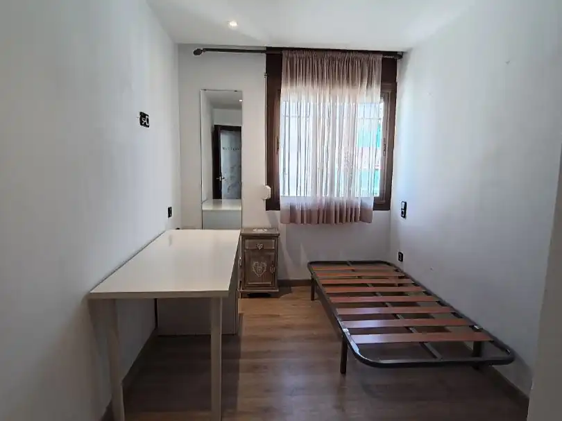 Flat for rent in Carrer del Francolí, 33, Centre - Cordelles Bedroom of Flat for rent in Cerdanyola del Vallès with Balcony