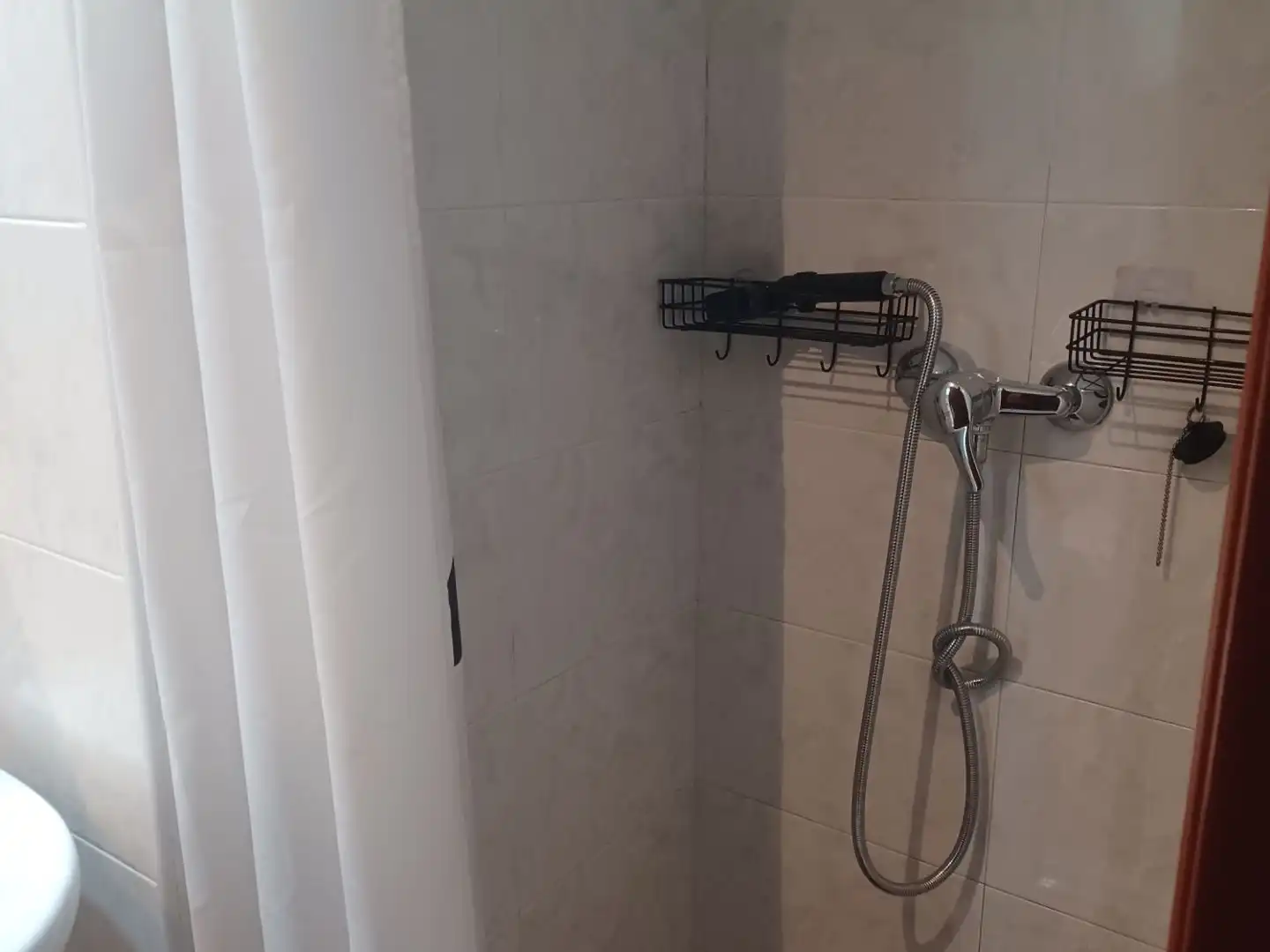 Flat for rent in Calle Sinaloa, 2, Las Eras de Renueva Bathroom of Flat for rent in León Capital with Heating, Parquet flooring and Terrace