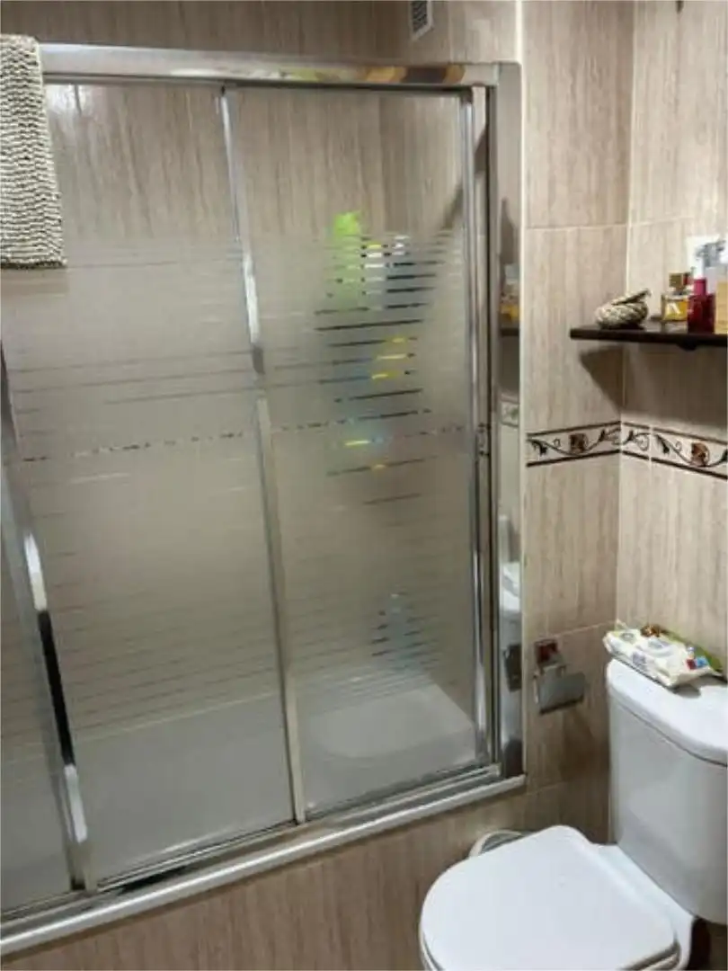 Flat for rent in San Francisco - Chorillo Bathroom of Flat for rent in Las Gabias with Swimming Pool