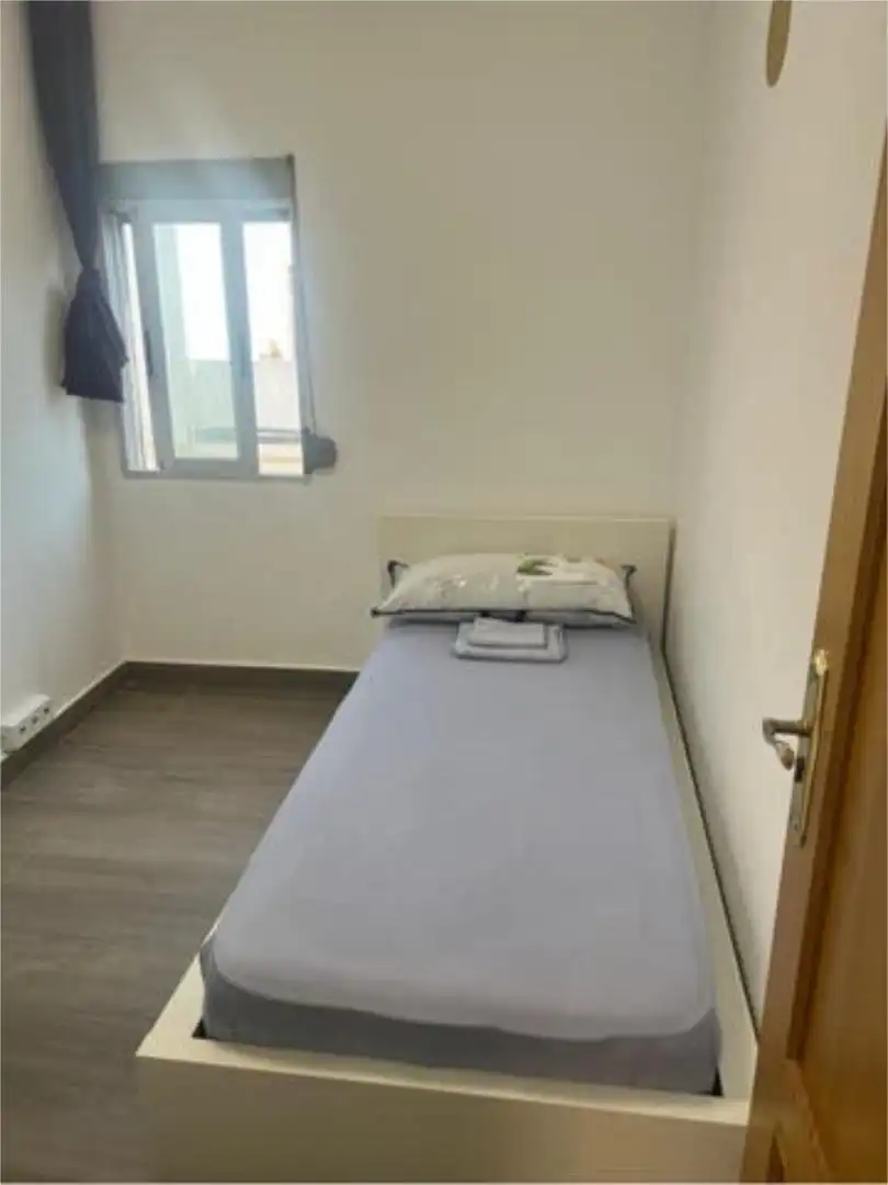 Apartamento de alquiler en Ciutat del Transport - La Salera Habitación de Apartamento de alquiler en Castellón de la Plana / Castelló de la Plana con Terraza y Trastero