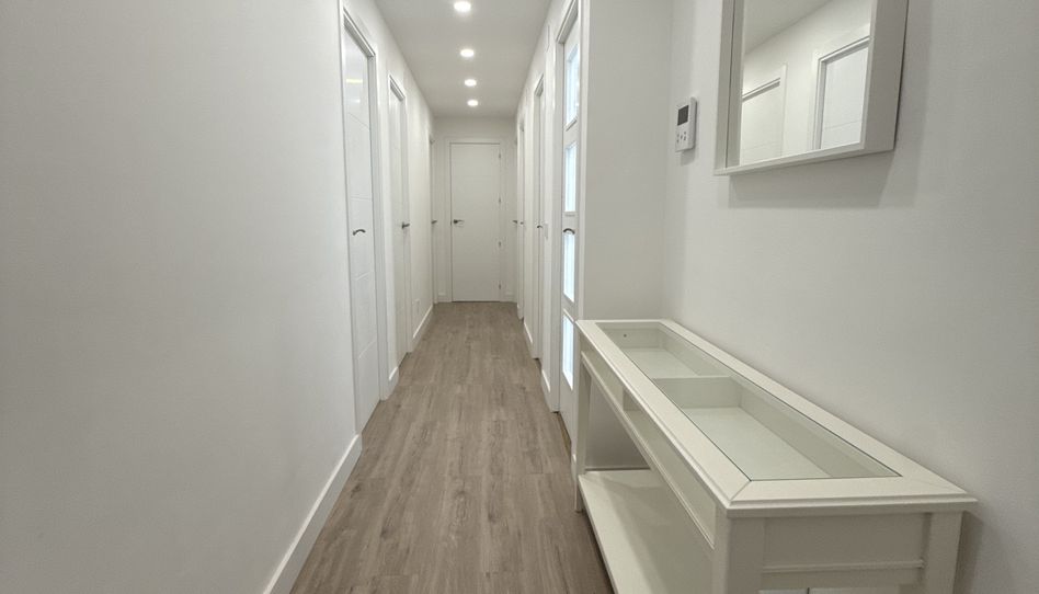 Habitació a Calle General Vives, 34, Zona Alta, Ponferrada - imatge 1 Foto 1 de Habitació a Calle General Vives, 34, Zona Alta, Ponferrada