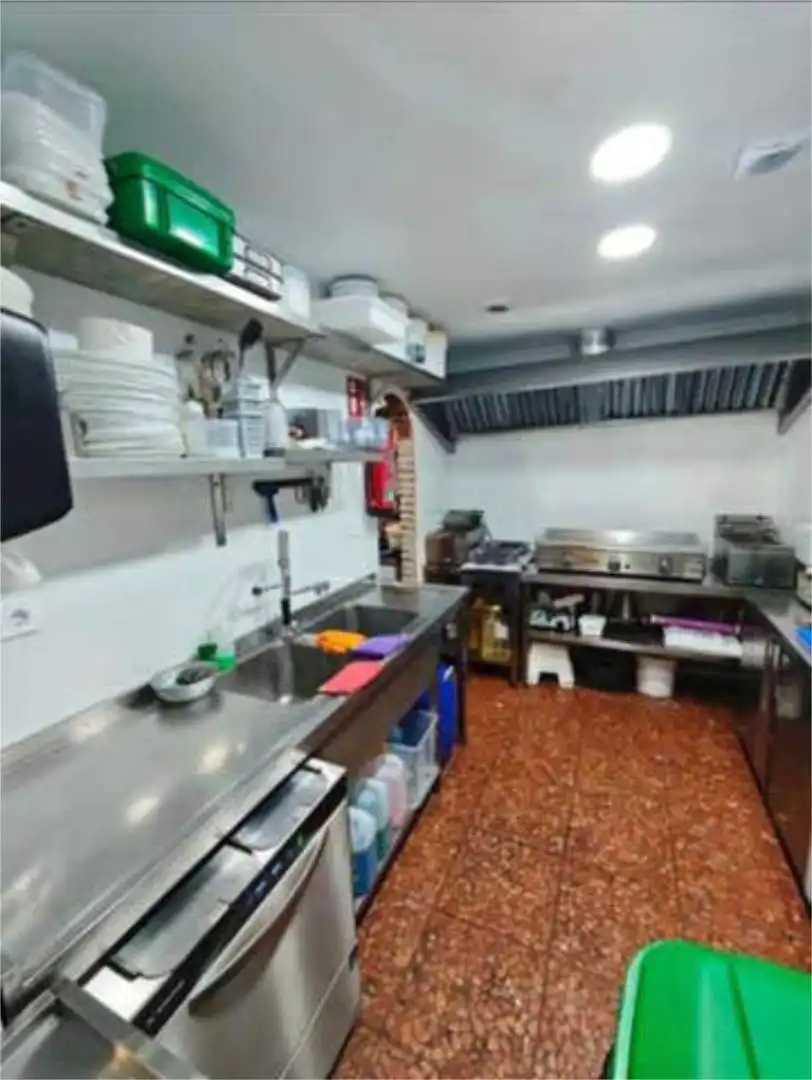 Local de alquiler en La Barriguilla Cocina de Local de alquiler en Málaga con Aire acondicionado