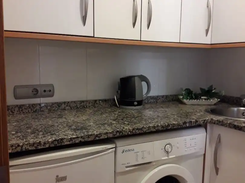 Kitchen of Study for rent in Vigo   with Heating, Private garden and Parquet flooring