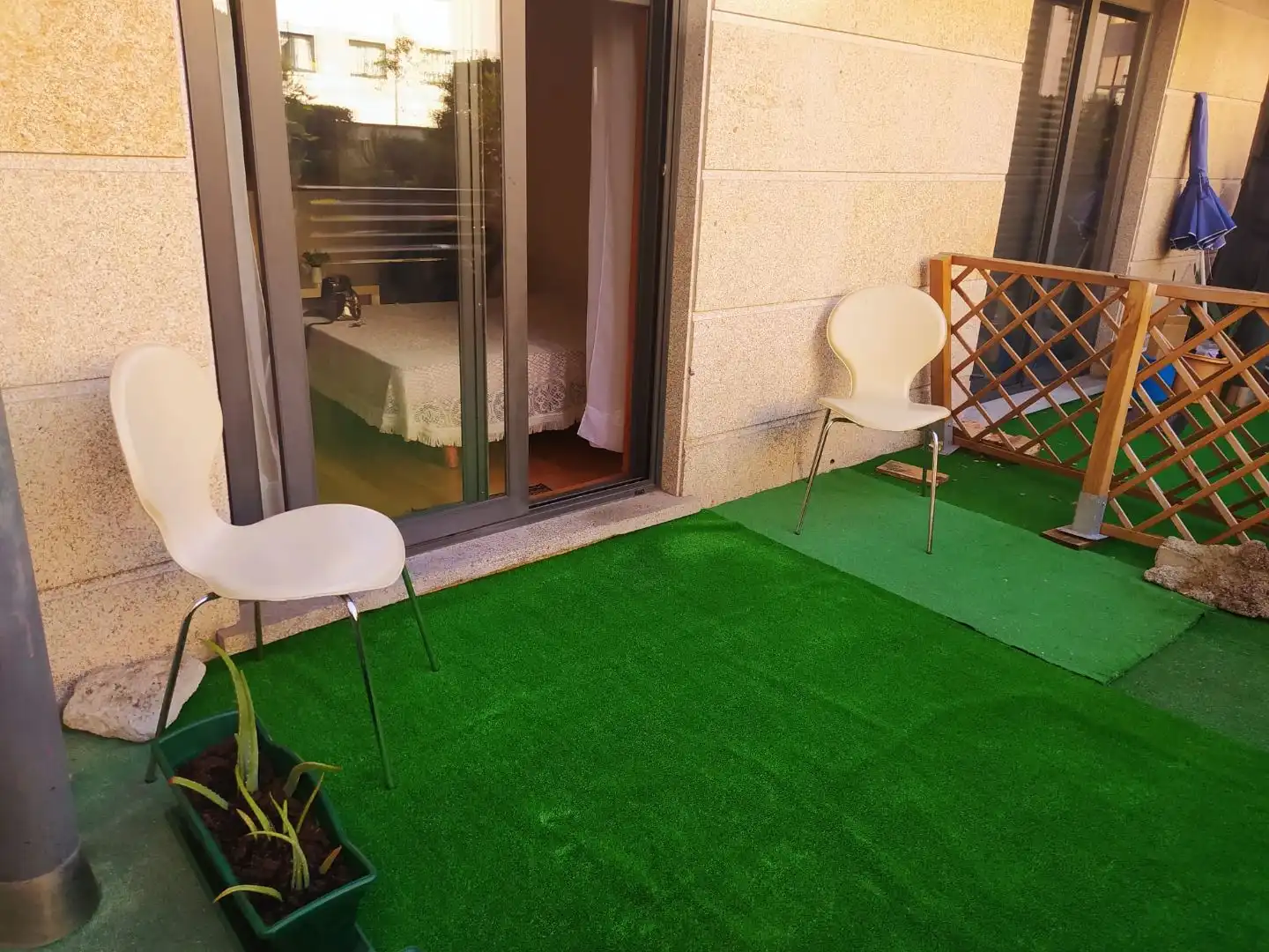 Terrace of Study for rent in Vigo   with Heating, Private garden and Parquet flooring