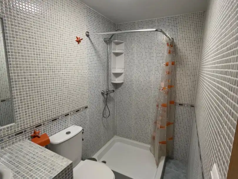Flat for rent in Plaza de la Hispanidad, 4, Villar de Olalla Bathroom of Flat for rent in Villar de Olalla with Parquet flooring and Furnished