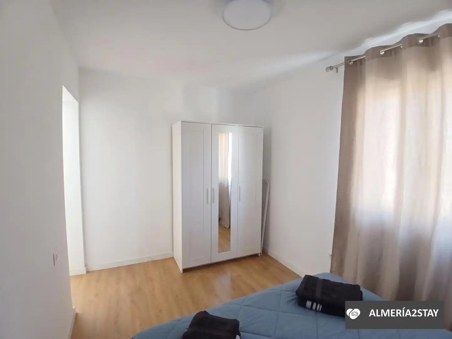 Piso de alquiler en Calle Campogenil, Los Ángeles - Cruz de Caravaca Habitación de Piso de alquiler en Almería con Aire acondicionado, Calefacción y Parquet