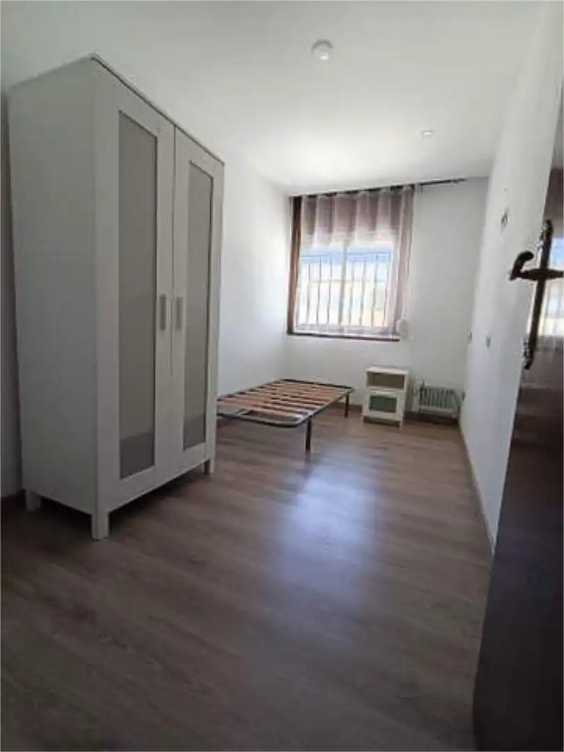 Flat for rent in Centre - Cordelles Bedroom of Flat for rent in Cerdanyola del Vallès with Heating, Terrace and Furnished