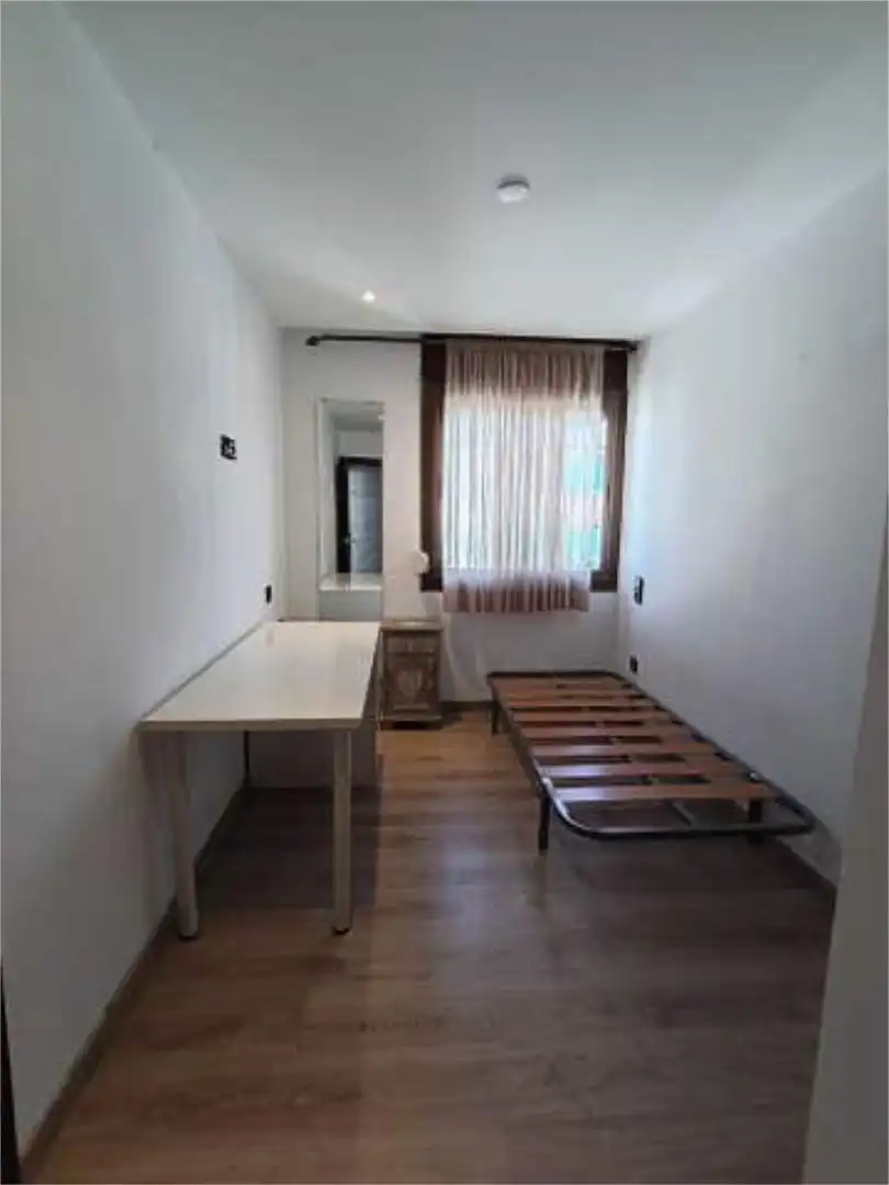 Flat for rent in Centre - Cordelles Bedroom of Flat for rent in Cerdanyola del Vallès with Heating, Terrace and Furnished