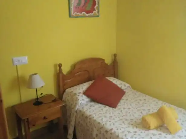 Pis en venda a Lugar Fuentes, Parres Dormitori de Pis en venda en Parres amb Jardí privat, Parquet i Terrassa