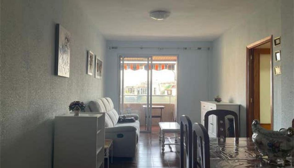 Flat for rent in Centro, Santa Cruz de Tenerife Capital - image 1 Photo 1 of Flat for rent in Centro, Santa Cruz de Tenerife Capital