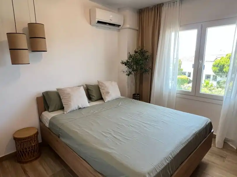 Habitación de Apartamento de alquiler en Mijas con Aire acondicionado, Calefacción y Terraza