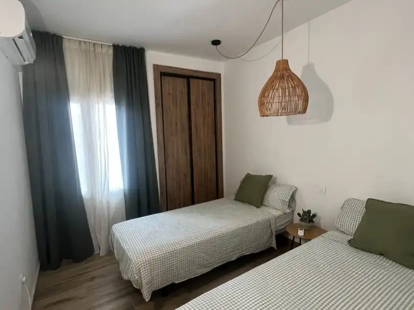 Habitación de Apartamento de alquiler en Mijas con Aire acondicionado, Calefacción y Terraza