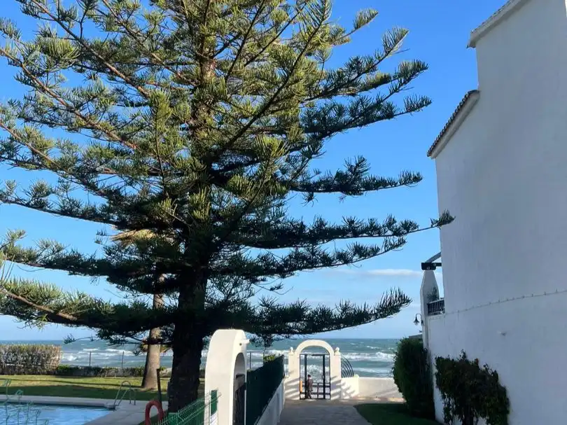 Vista exterior de Apartamento de alquiler en Mijas con Aire acondicionado, Calefacción y Terraza