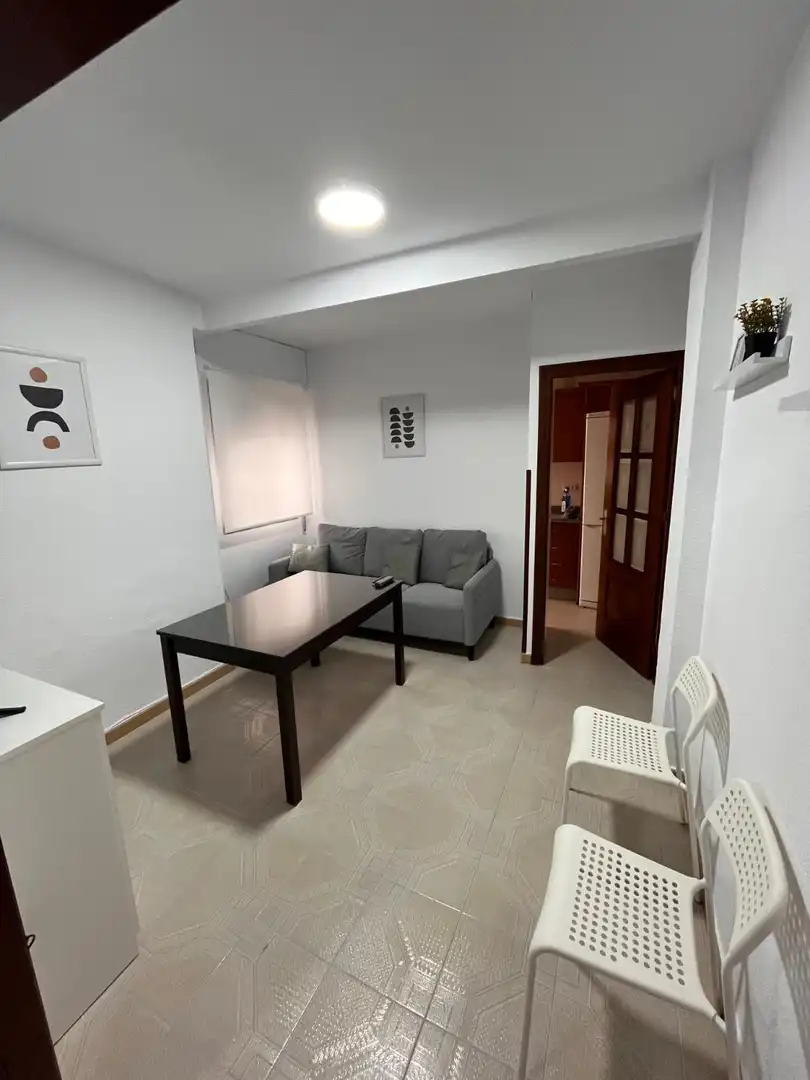 Flat for rent in Calle Don Lope de los Ríos, 15, Santa Rosa - Valdeolleros Living room of Flat for rent in Córdoba with Air Conditioner, Heating and Furnished
