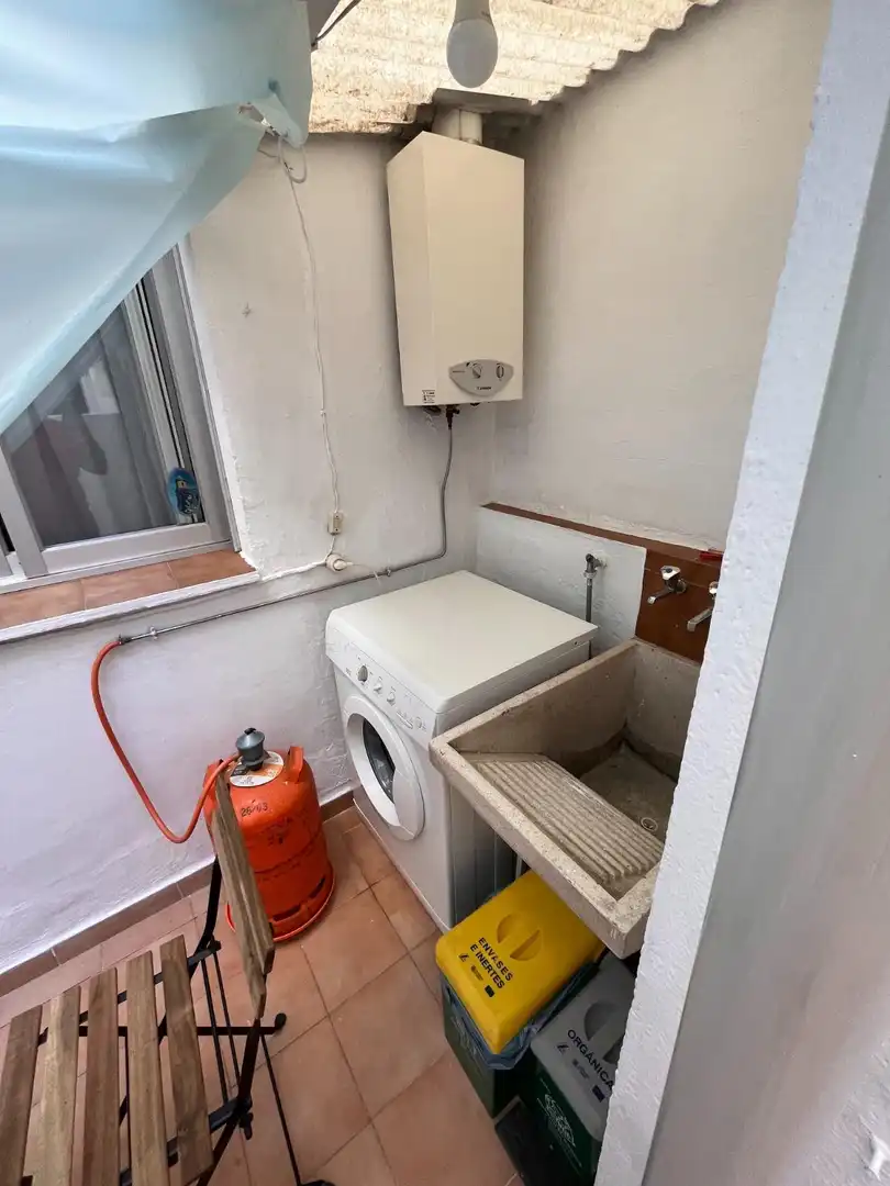 Flat for rent in Calle Don Lope de los Ríos, 15, Santa Rosa - Valdeolleros Flat for rent in Córdoba with Air Conditioner, Heating and Furnished