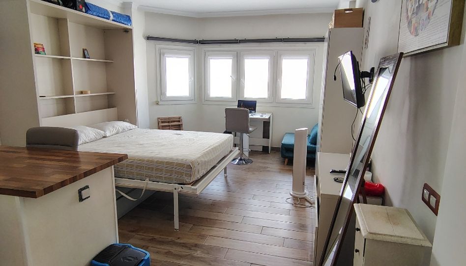 Estudio de alquiler en Calle Veintinueve de Abril, 71, Santa Catalina - Canteras, Las Palmas de Gran Canaria - imagen 1 Foto 1 de Estudio de alquiler en Calle Veintinueve de Abril, 71, Santa Catalina - Canteras, Las Palmas de Gran Canaria