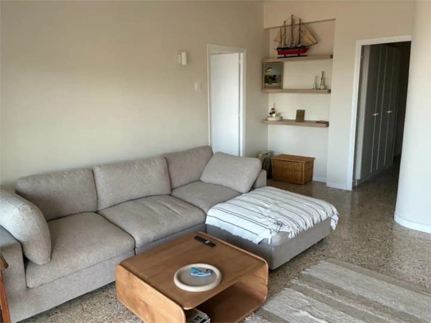 Apartamento de alquiler en Casco Antiguo Sala de estar de Apartamento de alquiler en Águilas con Terraza, Amueblado y Se aceptan mascotas