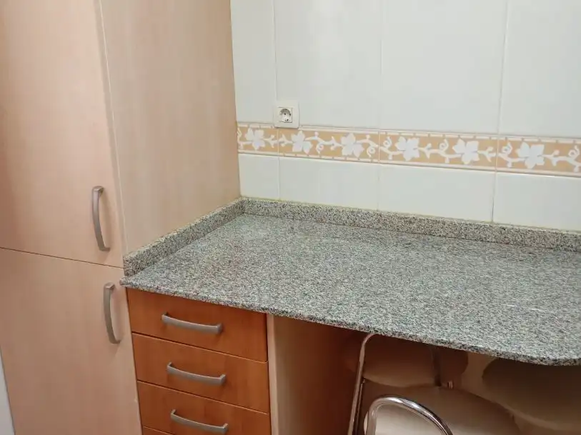 Flat for rent in Rúa Falperra, 1, Falperra - Santa Lucía Kitchen of Flat for rent in A Coruña Capital with Heating, Parquet flooring and Furnished