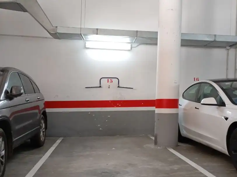 Flat for rent in Rúa Falperra, 1, Falperra - Santa Lucía Parking of Flat for rent in A Coruña Capital with Heating, Parquet flooring and Furnished