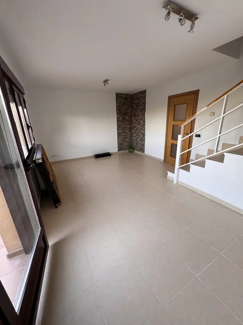 Houses for sale in Calle Profesor Manuel Criado del Val, 2, Torija Houses for sale in Torija with Air Conditioner, Heating and Private garden