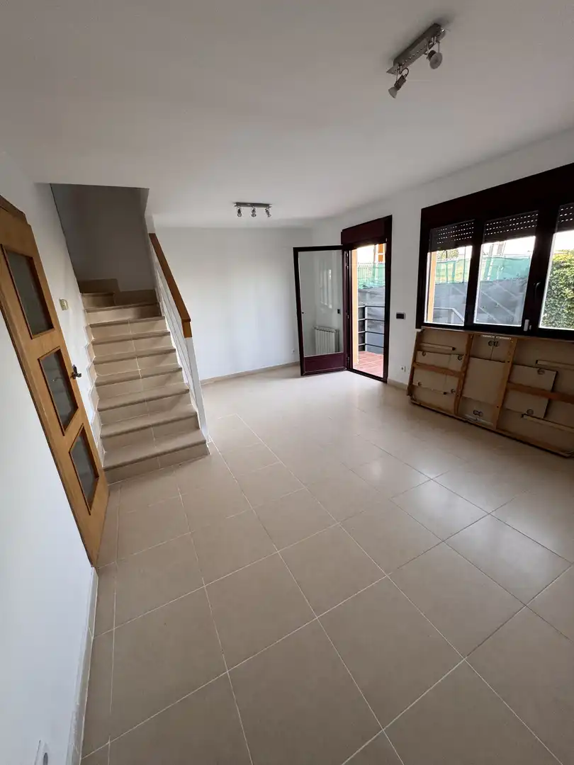 Houses for sale in Calle Profesor Manuel Criado del Val, 2, Torija Houses for sale in Torija with Air Conditioner, Heating and Private garden