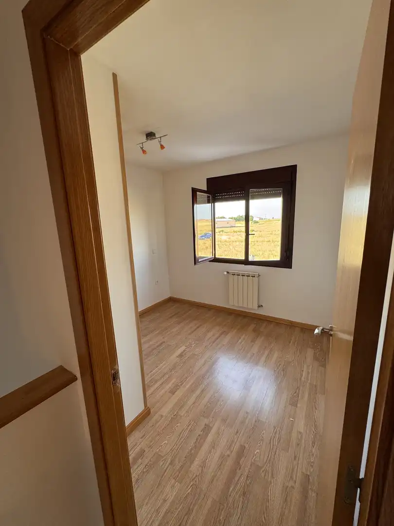 Houses for sale in Calle Profesor Manuel Criado del Val, 2, Torija Bedroom of Houses for sale in Torija with Air Conditioner, Heating and Private garden