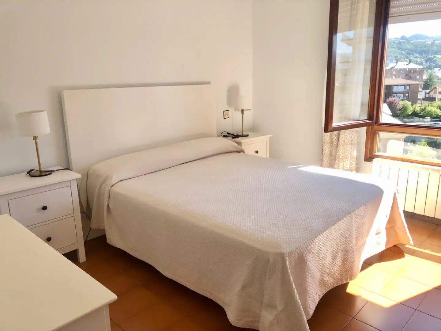 Wohnung zur Miete in Avenida de Francia, 18, Laredo Schlafzimmer von Wohnung zur Miete in Laredo mit Terrasse und Balkon