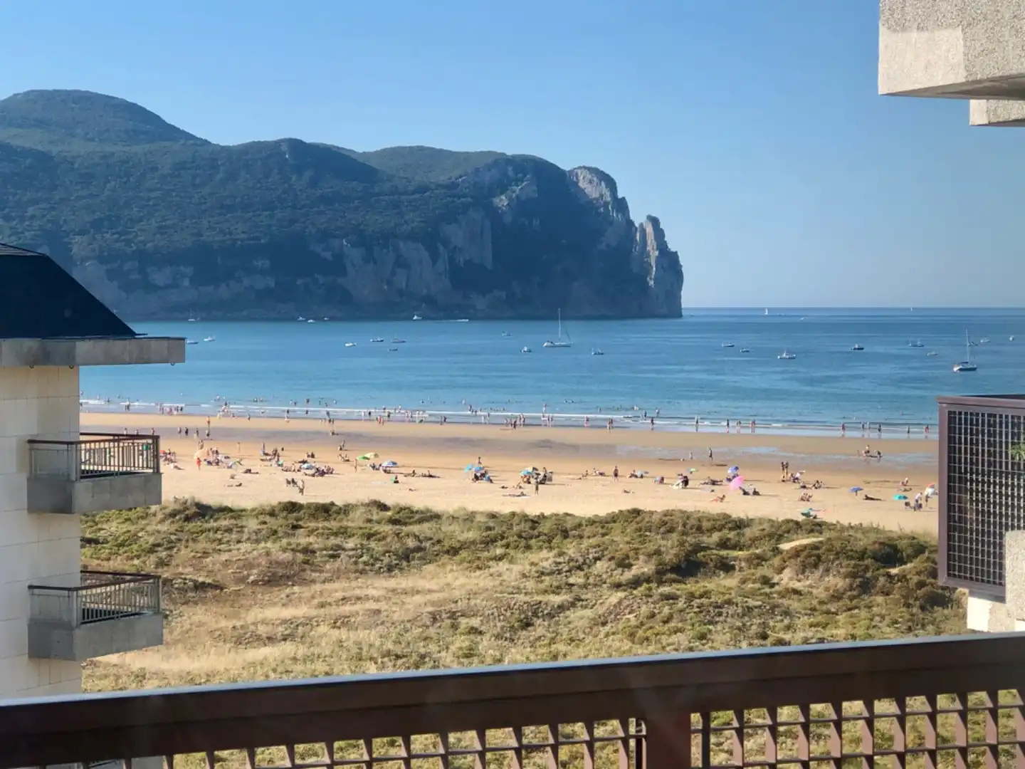 Wohnung zur Miete in Avenida de Francia, 18, Laredo Wohnung zur Miete in Laredo mit Terrasse und Balkon
