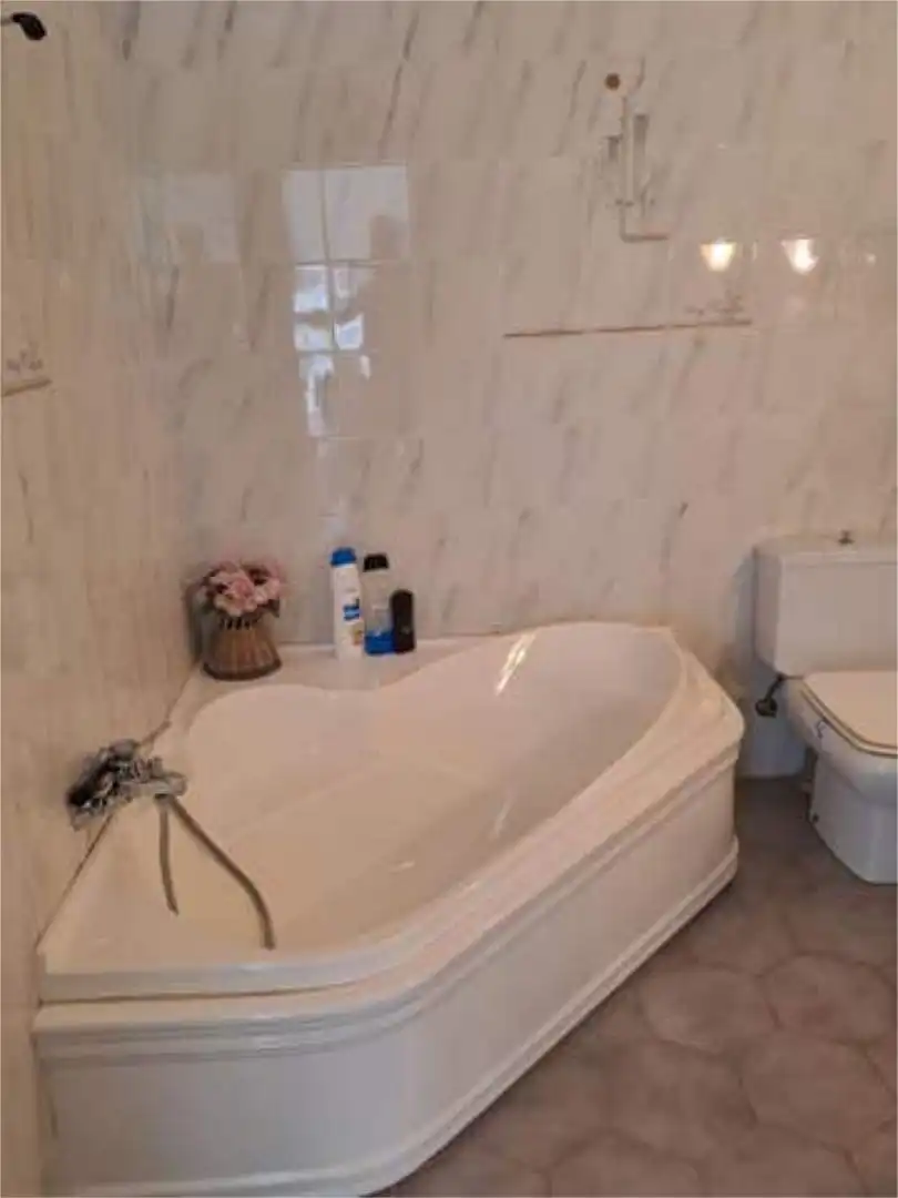 Casa adosada en venta en Els Terrers Baño de Casa adosada en venta en Benicasim / Benicàssim con Jardín privado, Terraza y Piscina