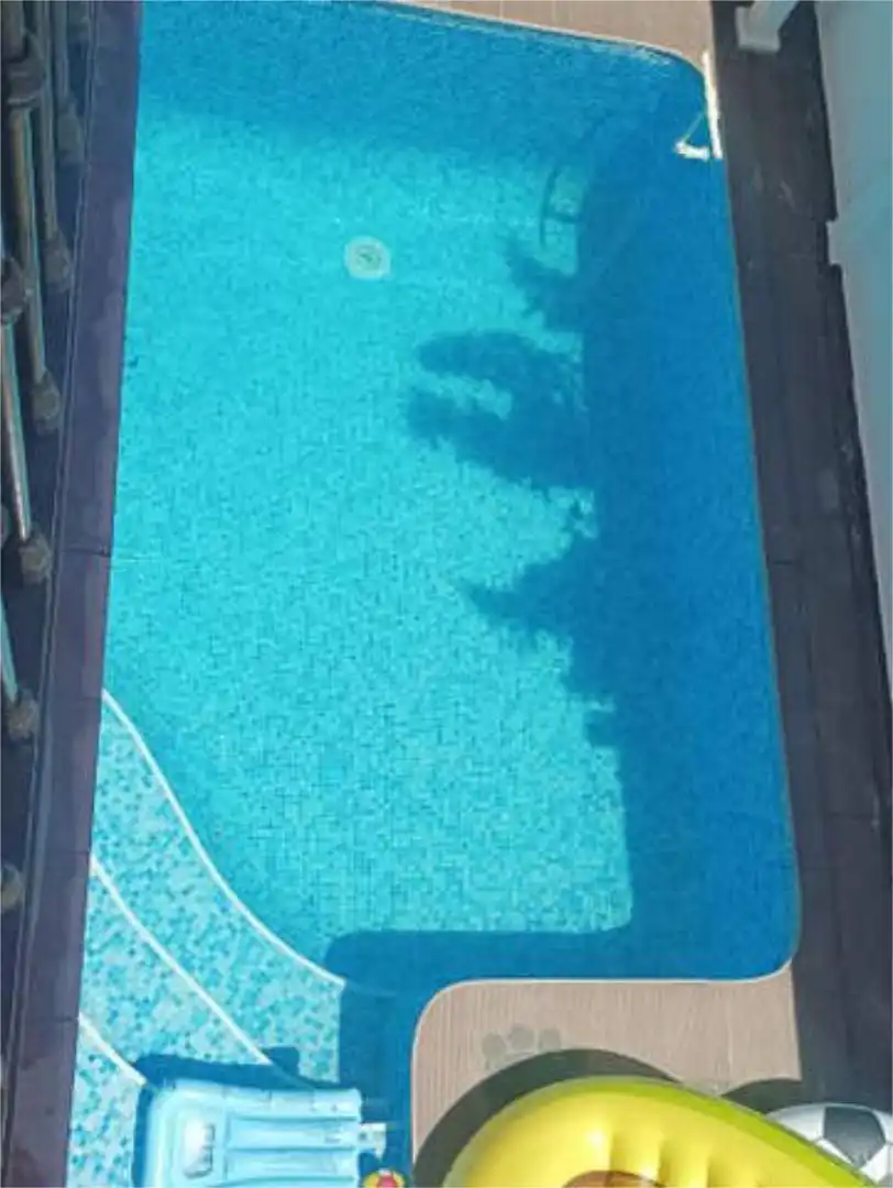 Houses for sale in Tiro de Línea Swimming pool of Houses for sale in Sevilla with Heating, Private garden and Terrace