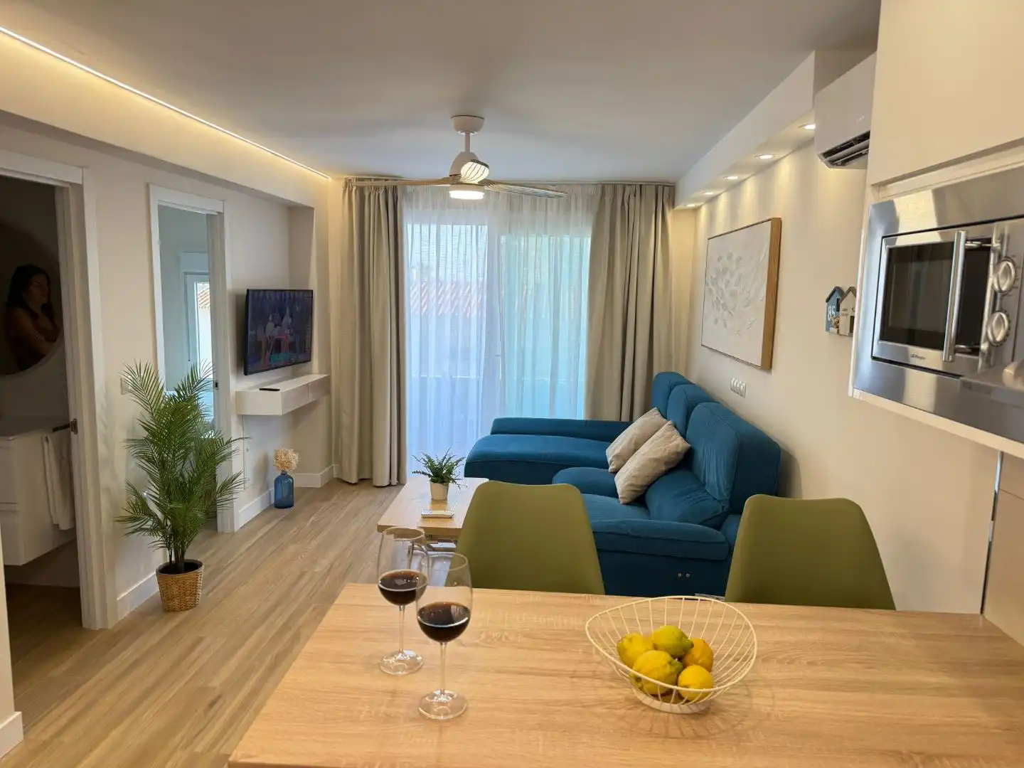 Flat for rent in Paseo Tanima, 1, Martín Carpena - Torre del Río Living room of Flat for rent in Málaga Capital with Air Conditioner and Terrace